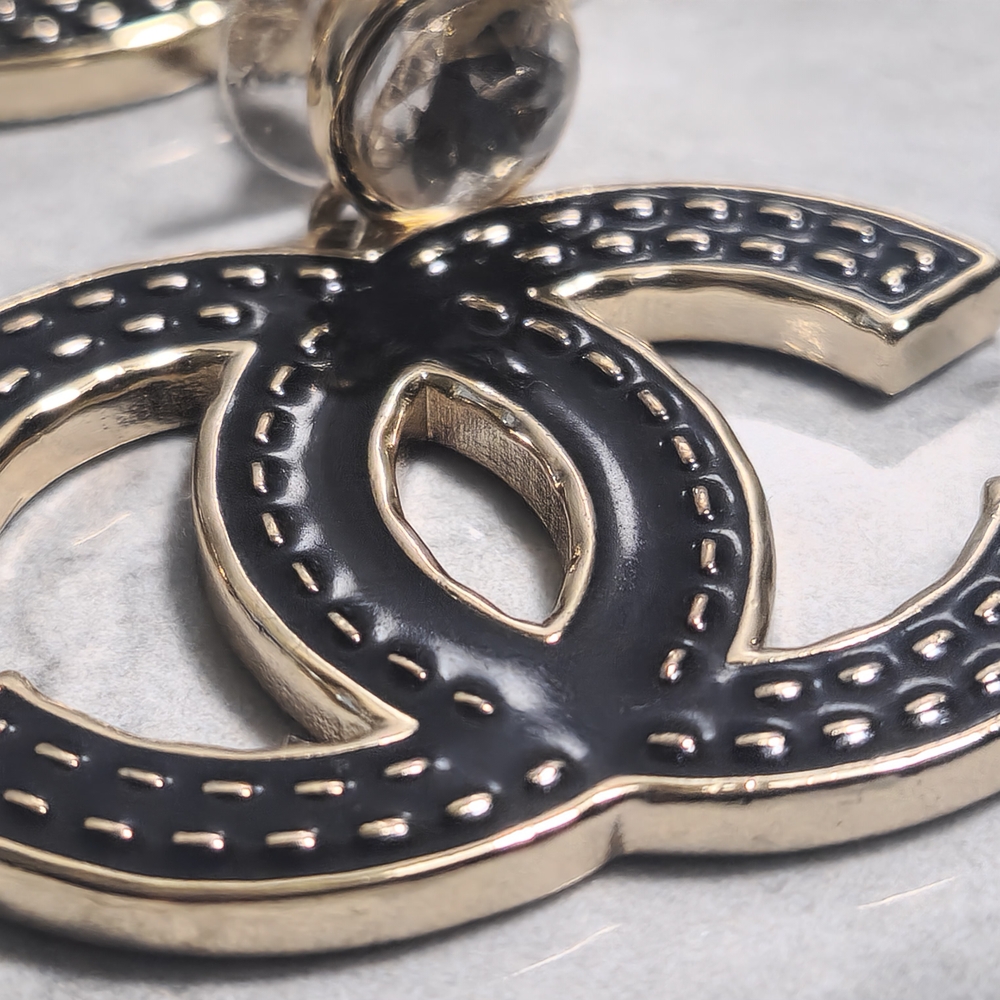 Chanel Black and Gold Drop Earrings✨️ - Picture 5 of 9